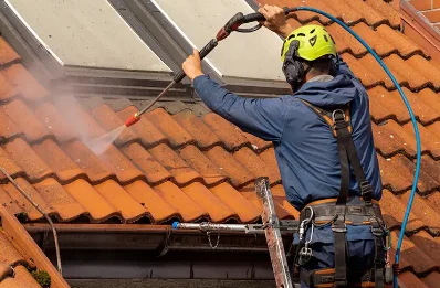 Démoussage et hydrofuge de toiture à Bierne
