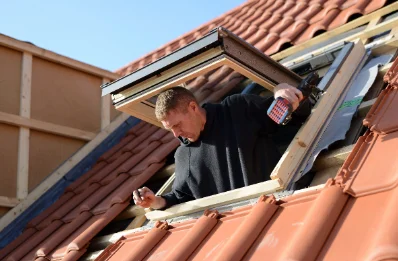 Pose de fenêtres de toit Velux à Bierne
